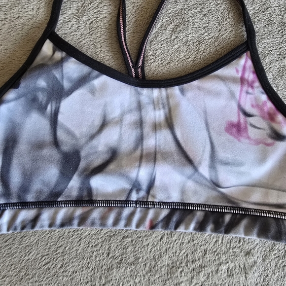 Lululemon Flow Y bra Unicorn Tears size 4 - Picture 2 of 6